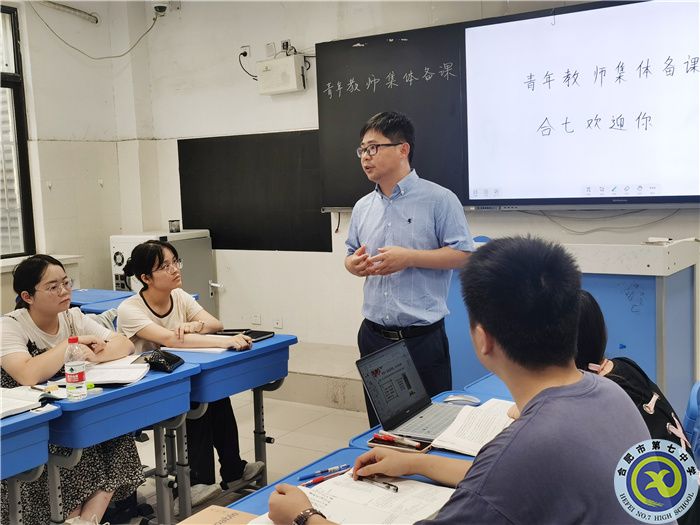 領(lǐng)導(dǎo)指導(dǎo) (2).jpg 領(lǐng)導(dǎo)指導(dǎo) (2).jpg