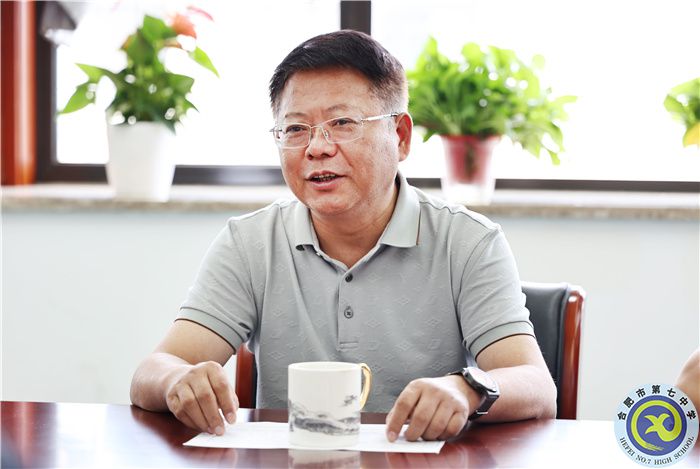 尊師重教！合肥七中黨委看望慰問教師代表(圖2)