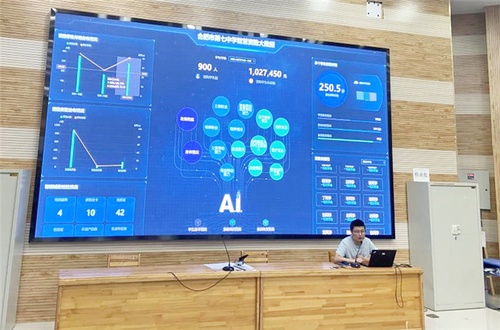 學(xué)生資助3.jpg 學(xué)生資助3.jpg