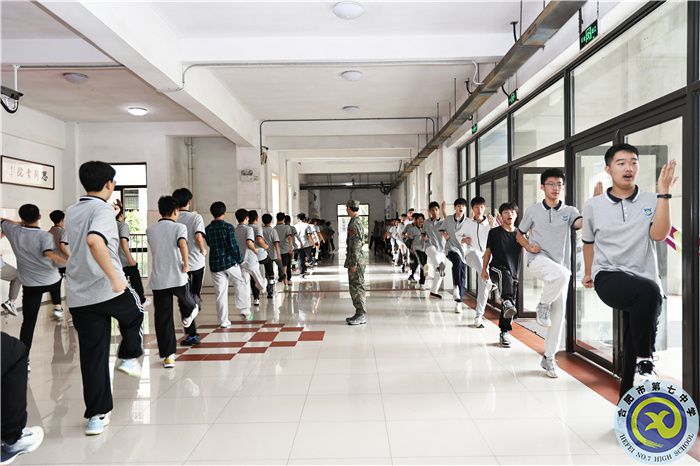 合肥七中2023級(jí)新生軍訓(xùn)感想系列——軍事訓(xùn)練篇(圖3) 合肥七中2023級(jí)新生軍訓(xùn)感想系列——軍事訓(xùn)練篇(圖3)