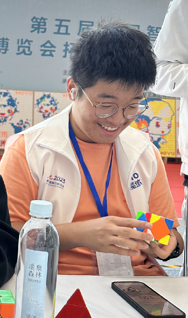 俞凱淦.png 俞凱淦.png