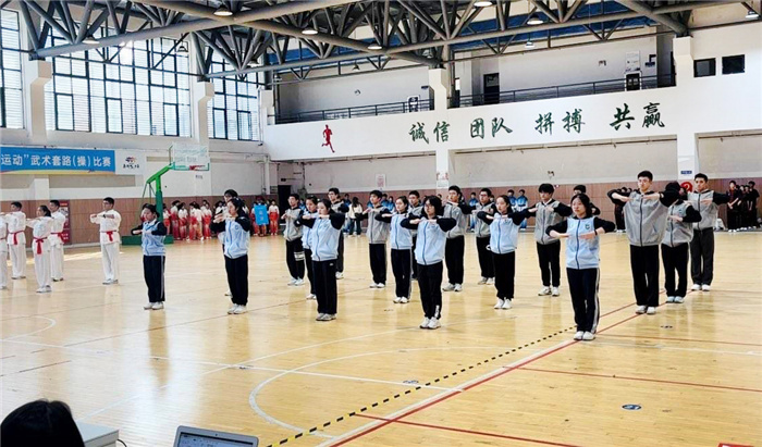 武術(shù)獲獎(jiǎng)新聞2.jpg 武術(shù)獲獎(jiǎng)新聞2.jpg