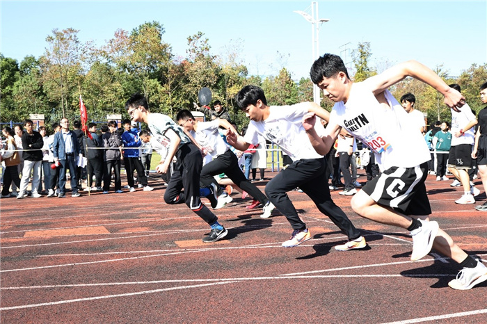從“五育并舉”到“融合共生”！合肥七中榮獲“五育融合學(xué)?！狈Q號(hào)(圖4)