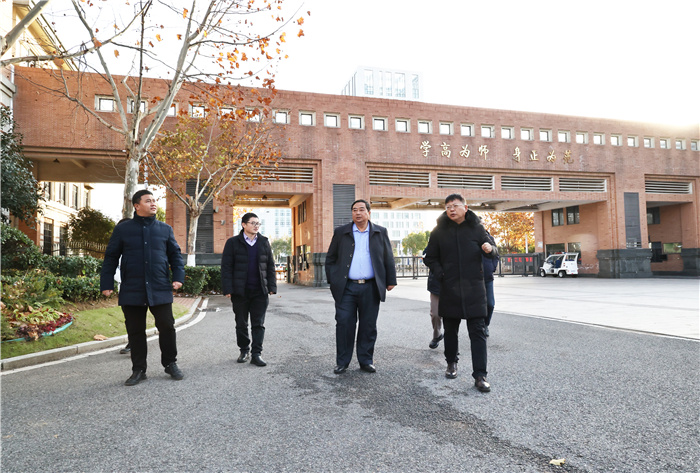 貴州關嶺縣民族高級中學蒞臨合肥七中參觀考察(圖2)