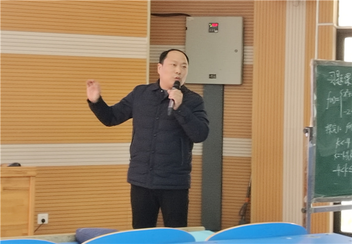 黃順才老師點評.jpg 黃順才老師點評.jpg