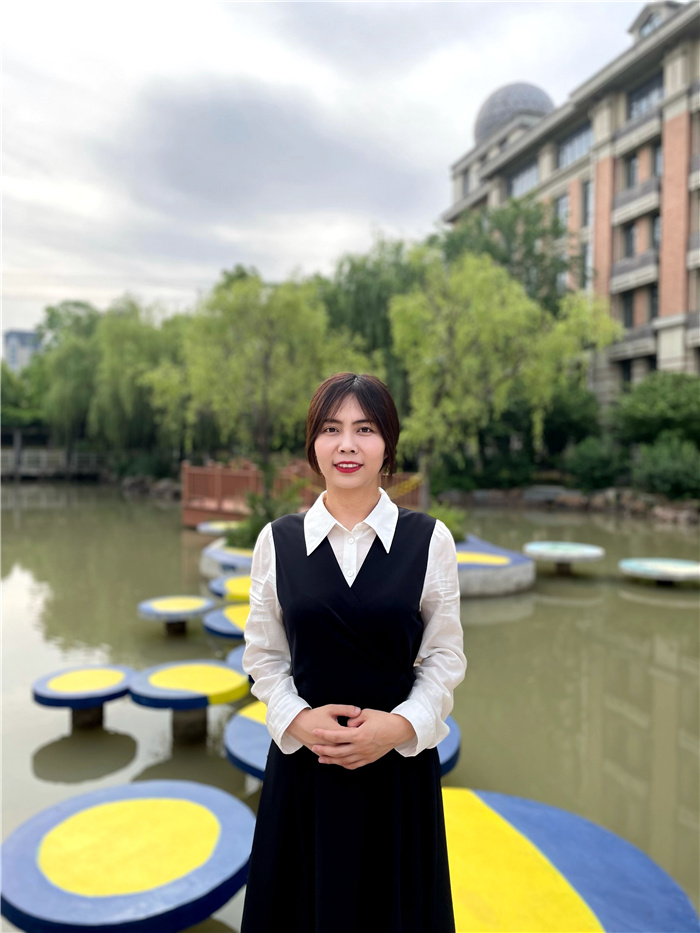 閆楠.jpg 閆楠.jpg