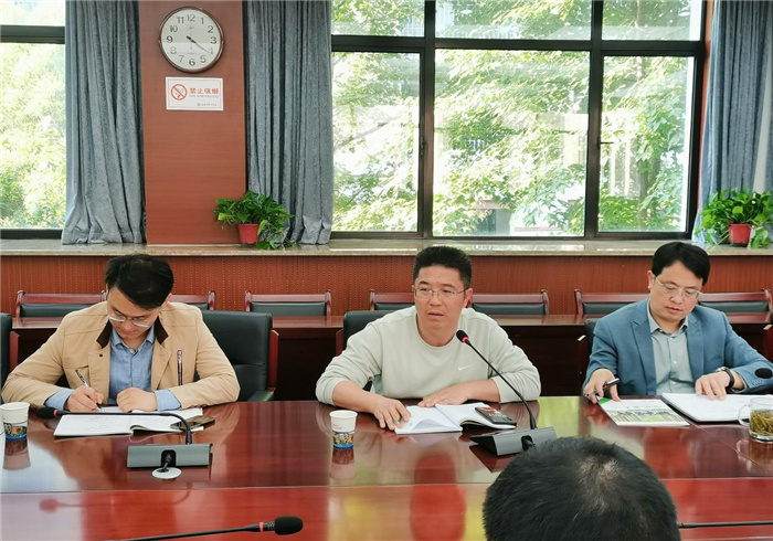 圖5:教務(wù)處主任童有彩發(fā)言.jpg 圖5:教務(wù)處主任童有彩發(fā)言.jpg