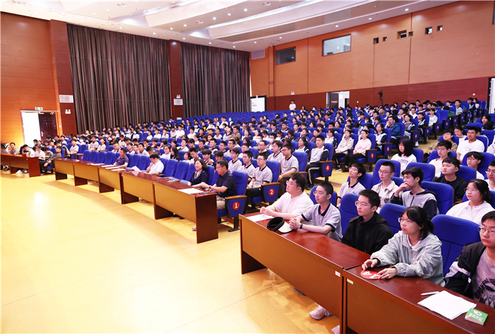 合肥七中2023級高一年級第二學期期中考試表彰大會(圖6)