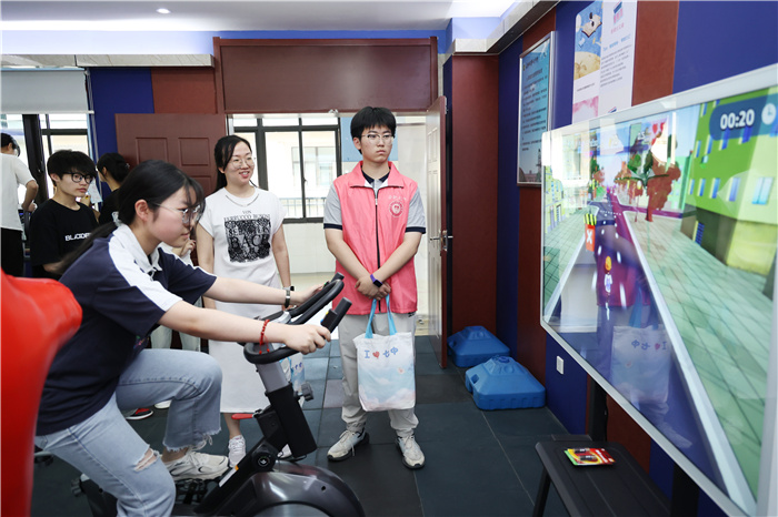 運(yùn)動(dòng)解“鴨”.jpg 運(yùn)動(dòng)解“鴨”.jpg