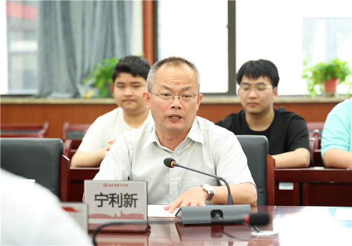 再獲高校“進(jìn)一步”認(rèn)可！安徽師范大學(xué)向合肥七中授牌“優(yōu)質(zhì)生源基地”(圖3)