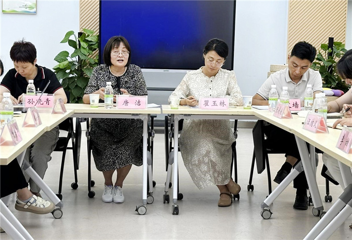 名班主任工作案例分享會.jpg 名班主任工作案例分享會.jpg