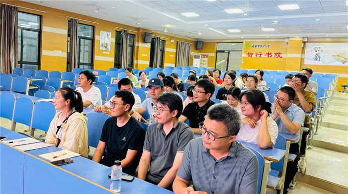 2025屆啟動(dòng)1.jpg 2025屆啟動(dòng)1.jpg