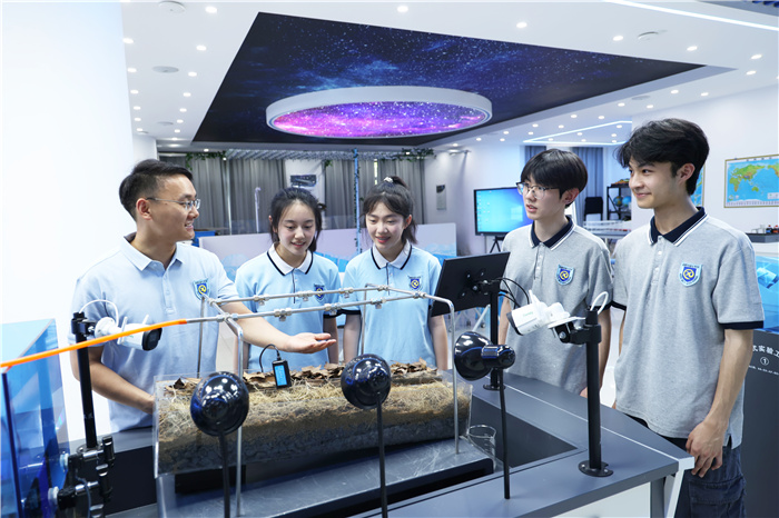 合肥七中數(shù)字化賦能教育管理信息化建設(shè)與應(yīng)用案例獲評(píng)安徽省典型案例并推薦報(bào)送教育部！(圖5)