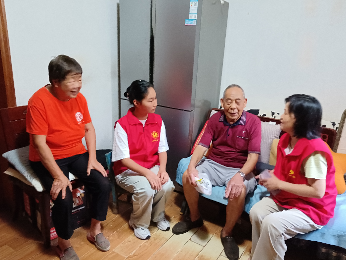 高一(16)班湯穎嘉同學(xué)2.png 高一(16)班湯穎嘉同學(xué)2.png