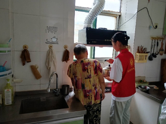 高一(16)班湯穎嘉同學(xué)1.png 高一(16)班湯穎嘉同學(xué)1.png