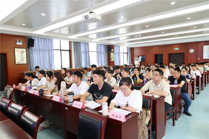 合肥七中2024年青年教師培訓(xùn)實(shí)錄(圖1) 合肥七中2024年青年教師培訓(xùn)實(shí)錄(圖1)