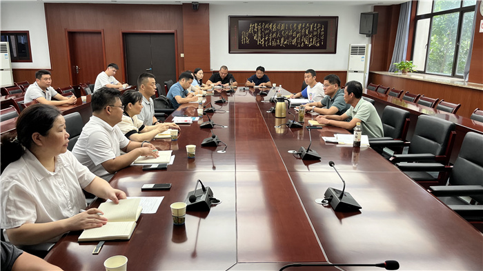 合肥七中召開(kāi)新學(xué)期安全工作布置會(huì)(圖3) 合肥七中召開(kāi)新學(xué)期安全工作布置會(huì)(圖3)