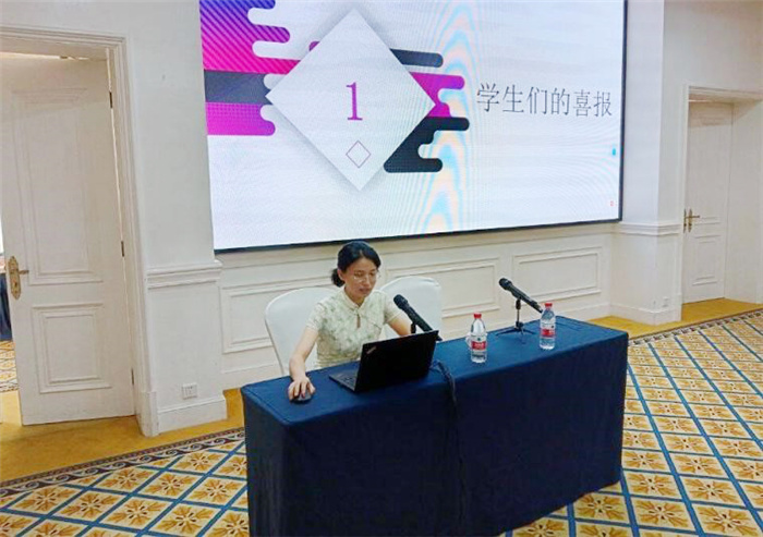 劉曼.jpg 劉曼.jpg