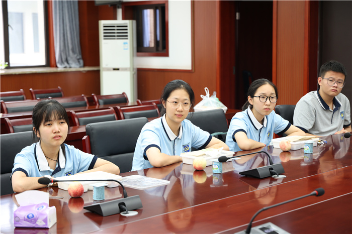 合肥七中舉行2024年高三年級“校長午餐會”(圖4) 合肥七中舉行2024年高三年級“校長午餐會”(圖4)