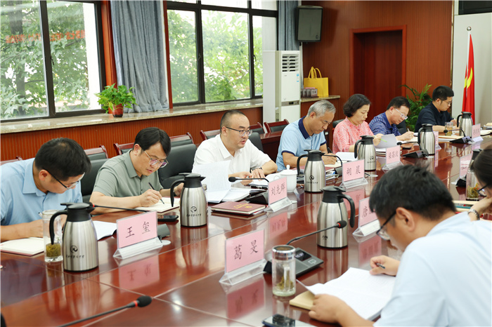 合肥七中黨委開展2024年第七次中心組理論學(xué)習(xí)(圖2) 合肥七中黨委開展2024年第七次中心組理論學(xué)習(xí)(圖2)