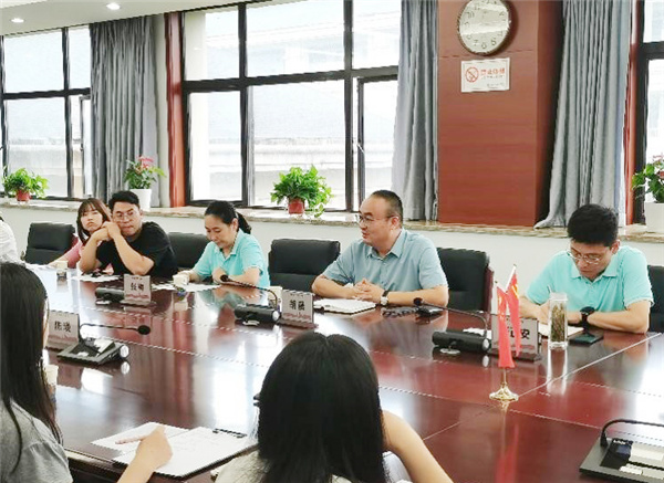 合肥七中召開2024-2025學(xué)年度第一學(xué)期第一批教育實(shí)習(xí)生見面會(huì)(圖4) 合肥七中召開2024-2025學(xué)年度第一學(xué)期第一批教育實(shí)習(xí)生見面會(huì)(圖4)