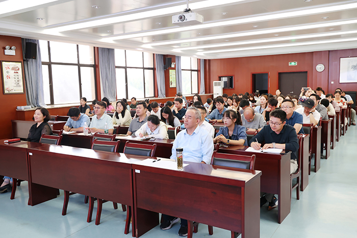 合肥七中開展2024-2025學(xué)年“青藍(lán)工程”啟動(dòng)會(huì)(圖2)