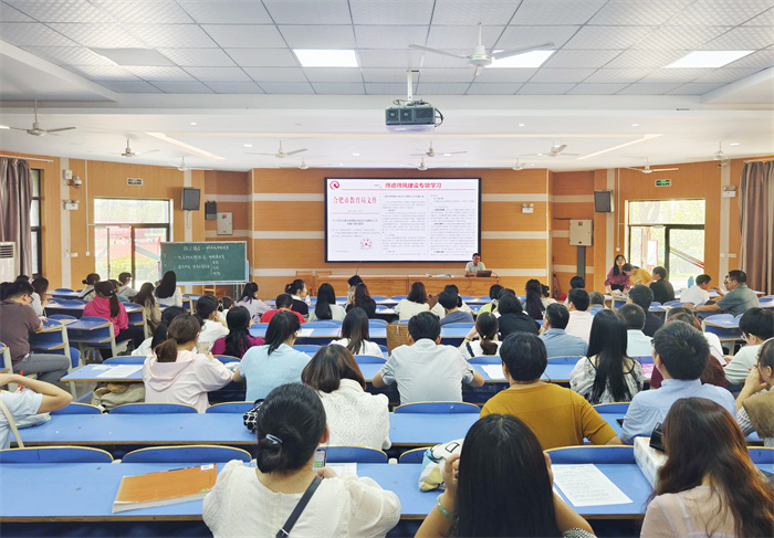 高三全體教師會1.jpg 高三全體教師會1.jpg