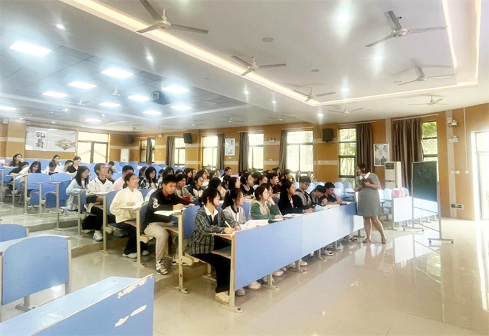 政治2.jpg 政治2.jpg