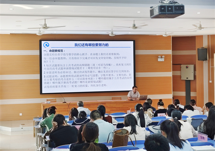 張啟發(fā).jpg 張啟發(fā).jpg