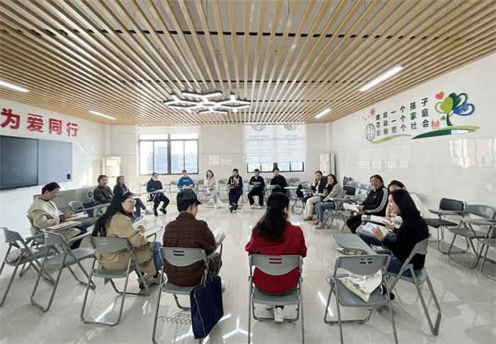 家長讀書會1.jpg 家長讀書會1.jpg