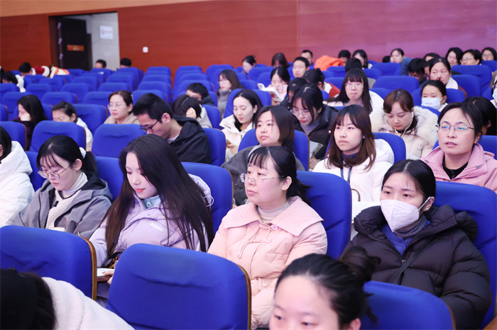 合肥七中召開2024-2025學(xué)年第一學(xué)期第二次全體教職工大會(圖2)