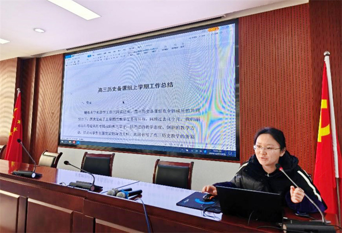 陳芃芃.jpg 陳芃芃.jpg