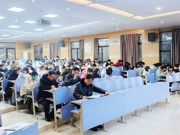 與會(huì)人員.png 與會(huì)人員.png