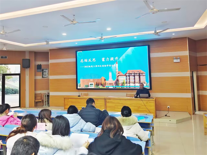 梁校.png 梁校.png