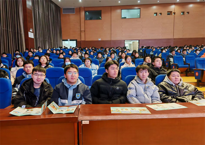 合肥七中開展防欺凌專題知識(shí)講座(圖2) 合肥七中開展防欺凌專題知識(shí)講座(圖2)