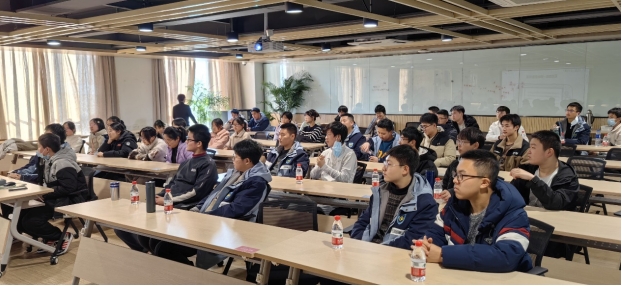 中安在線、合肥在線：合肥七中學(xué)子寒假社會(huì)實(shí)踐活動(dòng)超有AI(圖5)