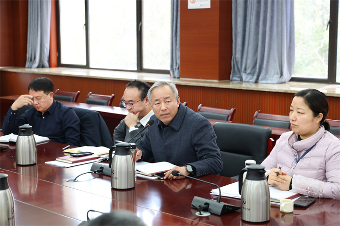 合肥七中黨委開展2025年度第二次中心組理論學(xué)習(xí)會(huì)議(圖3) 合肥七中黨委開展2025年度第二次中心組理論學(xué)習(xí)會(huì)議(圖3)