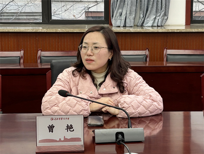 合肥七中高二年級召開卓越學(xué)子座談會(圖2) 合肥七中高二年級召開卓越學(xué)子座談會(圖2)