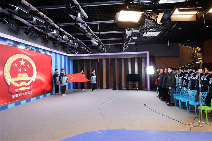 合肥七中舉行2024-2025學(xué)期第二學(xué)期第三次升旗儀式暨行為習(xí)慣養(yǎng)成教育月啟動儀式(圖2) 合肥七中舉行2024-2025學(xué)期第二學(xué)期第三次升旗儀式暨行為習(xí)慣養(yǎng)成教育月啟動儀式(圖2)