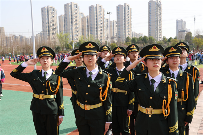 合肥在線：“大手拉小手 同升一面旗”——合肥市第七中學(xué)深入推進大中小學(xué)思政課一體化建設(shè)(圖3)