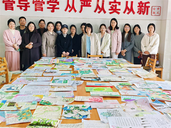 合肥七中高二年級舉辦“英語書法繪春天”比賽(圖3) 合肥七中高二年級舉辦“英語書法繪春天”比賽(圖3)