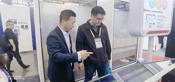 合肥七中參加第 85 屆教育裝備展探索教學(xué)新路徑(圖3) 合肥七中參加第 85 屆教育裝備展探索教學(xué)新路徑(圖3)