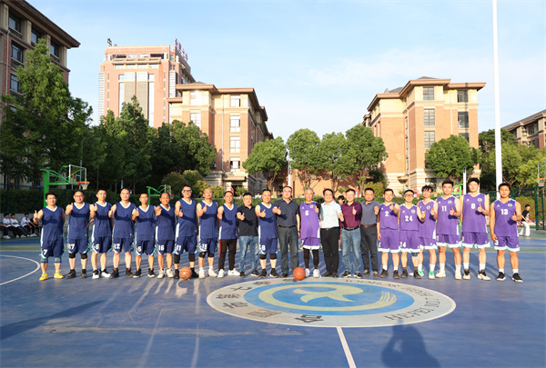 合肥七中本部與紫蓬分校合影.jpg 合肥七中本部與紫蓬分校合影.jpg