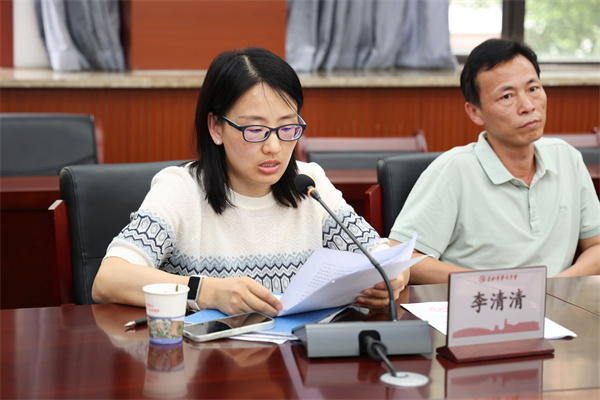 合肥七中民主黨派聯(lián)合開(kāi)展中央八項(xiàng)規(guī)定精神專題學(xué)習(xí)(圖3) 合肥七中民主黨派聯(lián)合開(kāi)展中央八項(xiàng)規(guī)定精神專題學(xué)習(xí)(圖3)