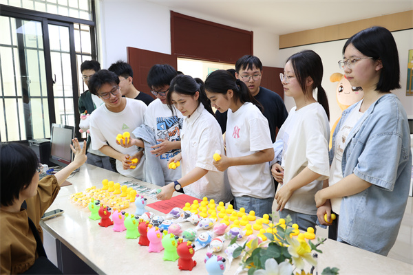 525心理健康日|“一起來解‘鴨’”趣味減壓活動歡樂回歸(圖9) 525心理健康日|“一起來解‘鴨’”趣味減壓活動歡樂回歸(圖9)