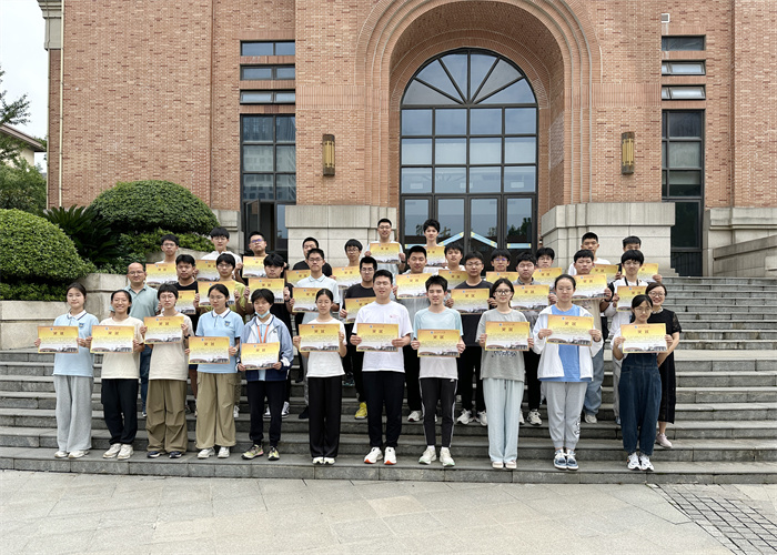 合肥七中 “螢窗共答” 點(diǎn)亮成長(zhǎng)之路(圖4) 合肥七中 “螢窗共答” 點(diǎn)亮成長(zhǎng)之路(圖4)