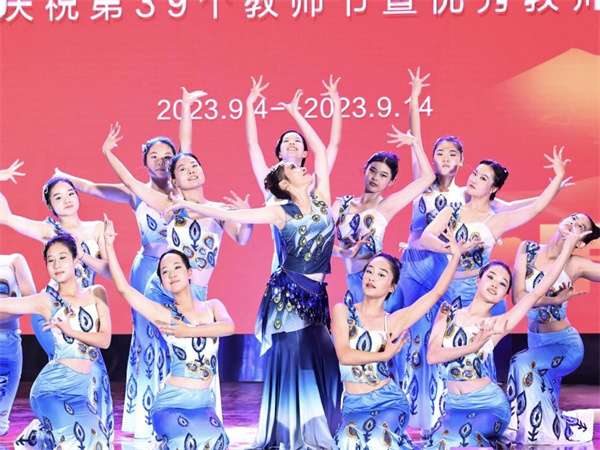 薔薇舞蹈社.jpg 薔薇舞蹈社.jpg