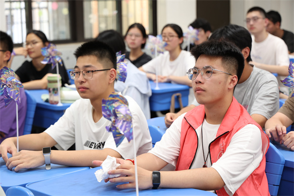 新學(xué)期“滿電”出發(fā)！合肥七中高三年級(jí)活力返校(圖7)