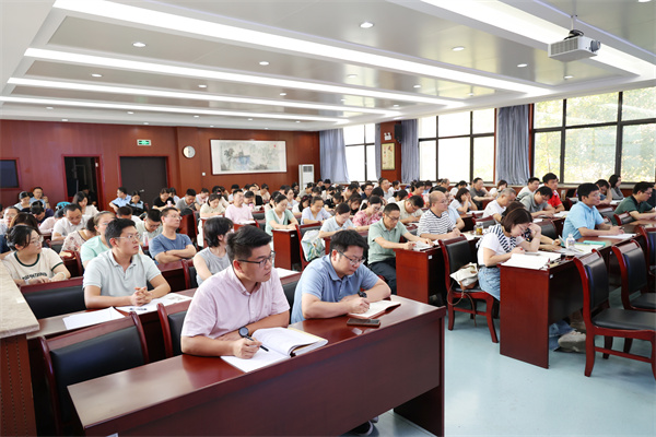 全體黨員大會3.jpg 全體黨員大會3.jpg