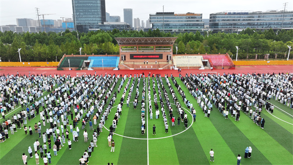 應(yīng)急疏散演練.jpg 應(yīng)急疏散演練.jpg